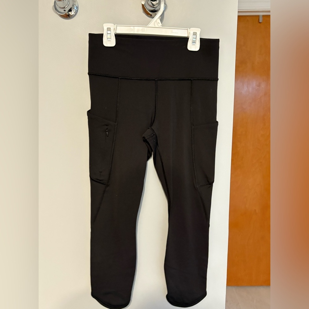 Athleta Black Leggings Sleek Comfortable Versatile